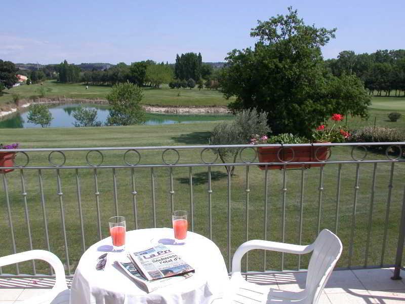 Residhotel Golf Grand Avignon Vedene Exterior photo